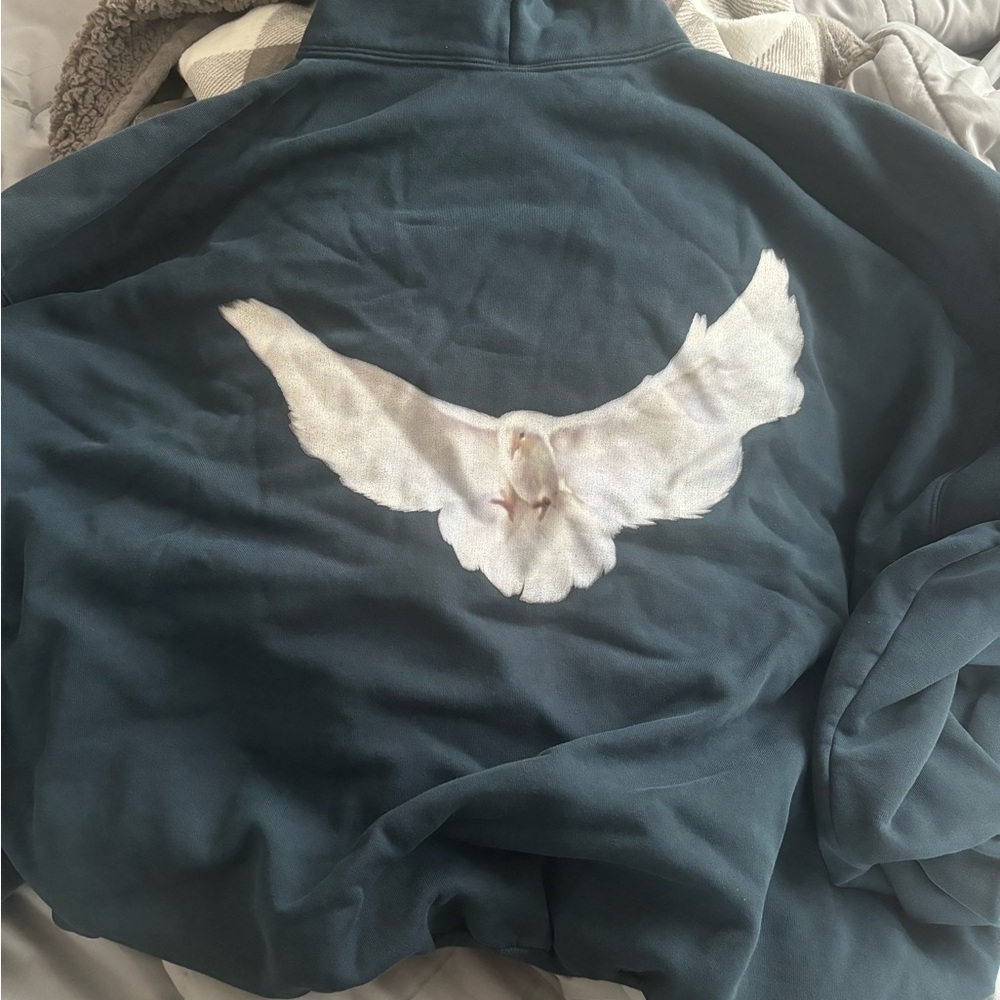 Yeezy Gap Engineered by Balenciaga
Dove Hoodie Dark Blue